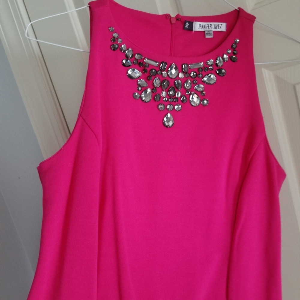 Dress - Picture 4 of 4